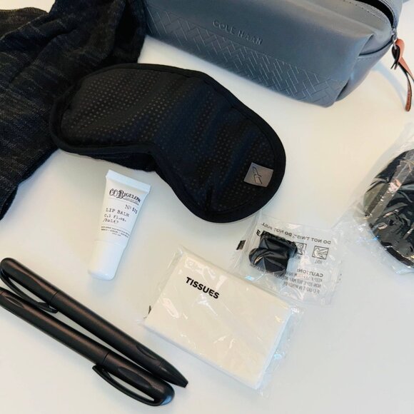Cole Haan American Airlines Business Class Amenity Kit with Zipper Pouch - Picture 5 of 9